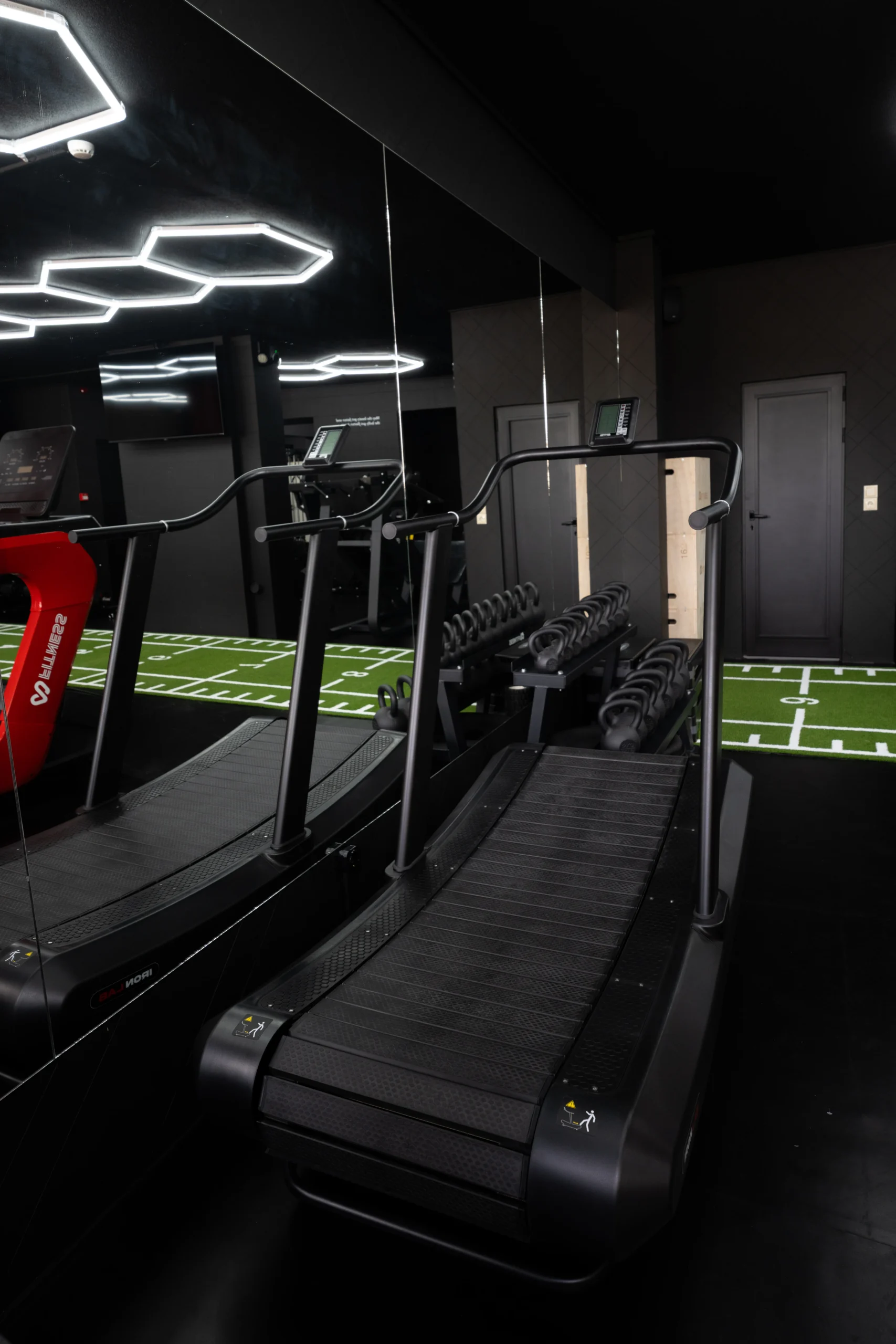 Training floor detail